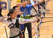 lol竞猜:场上激烈角逐，选手以实力赢得尊重